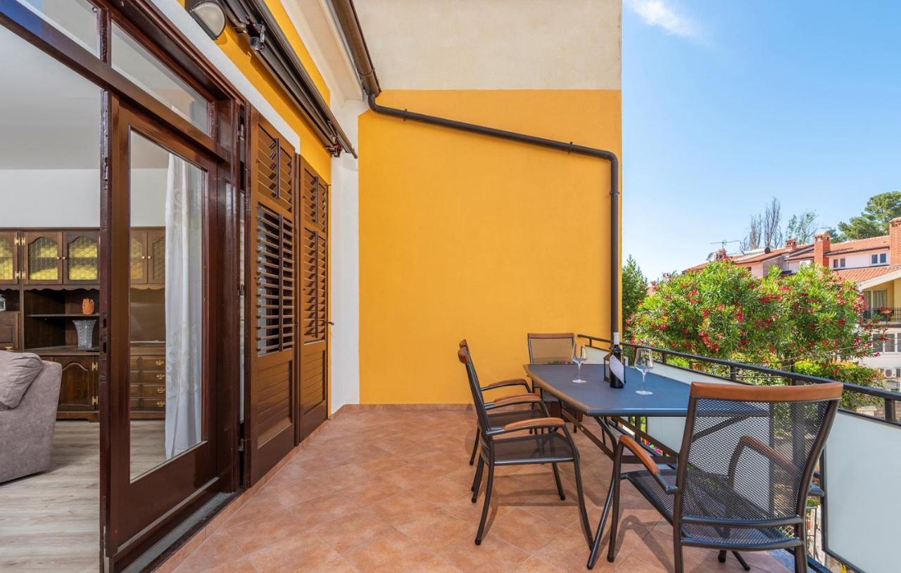 Apartment Lazzarich With Terrace Porec Ngoại thất bức ảnh